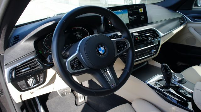 BMW 520 D 48V XDRIVE TOURING MSPORT LIST - foto 10
