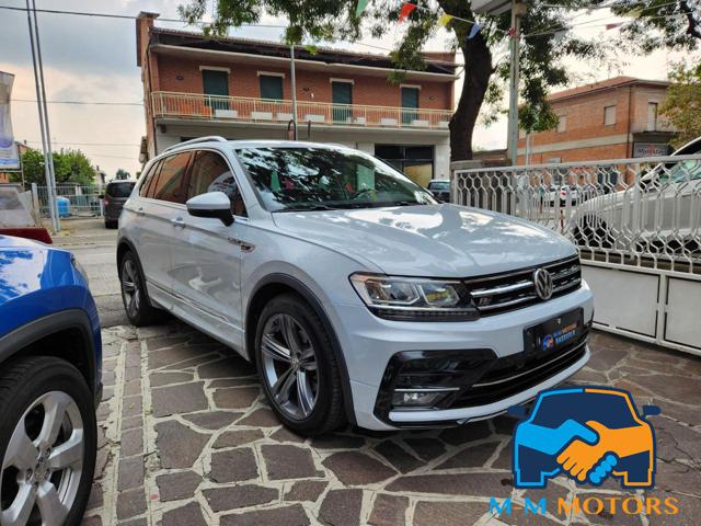 VOLKSWAGEN Tiguan 1.6 TDI R Sport BlueMotion Technology Immagine 0