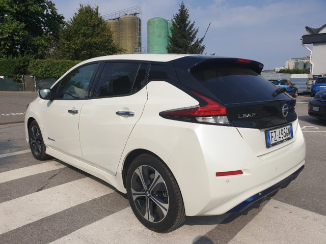 NISSAN Leaf Tekna 40 kWh ProPilot Park noleggio riscatto Immagine 4