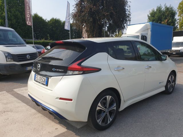 NISSAN Leaf Tekna 40 kWh ProPilot Park noleggio riscatto Immagine 3