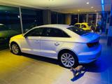 AUDI A3 Sedan 116CV 30 TDI S tronic Business FULL LED !!!