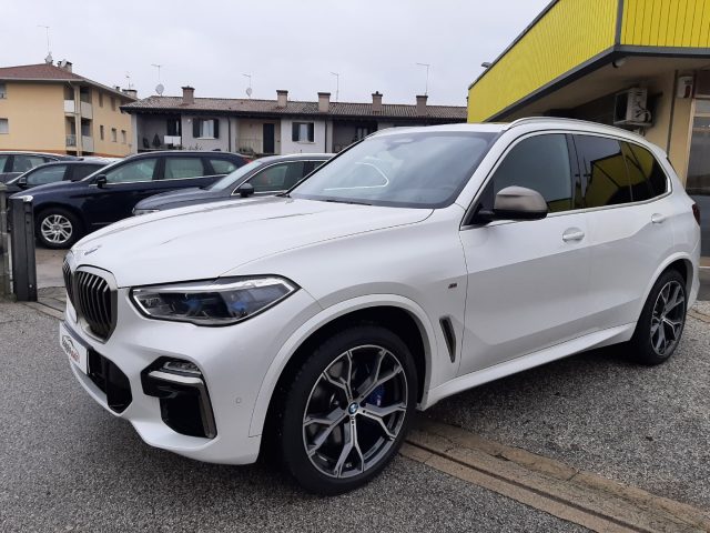 BMW X5 M50 Bianco pastello