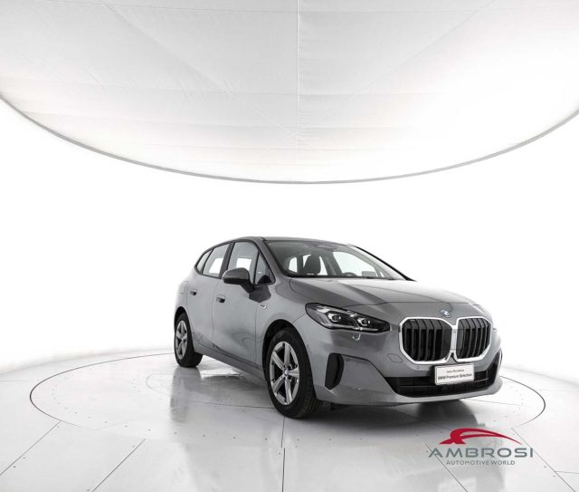 BMW 225 Serie 2 e xDrive Innovation Package Luxury Line Immagine 1