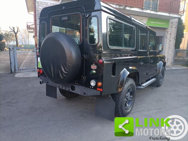 LAND ROVER Defender 110 2.4 TD4 Station Wagon SE Immagine 4