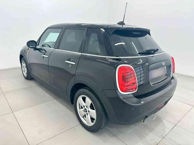 MINI One 1.5 One D 5 porte Immagine 3