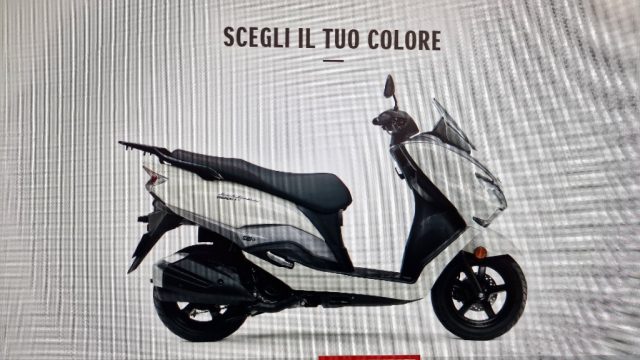 SUZUKI Burgman UH 125 NUOVO MODELLO 125 BURGMAN Immagine 2