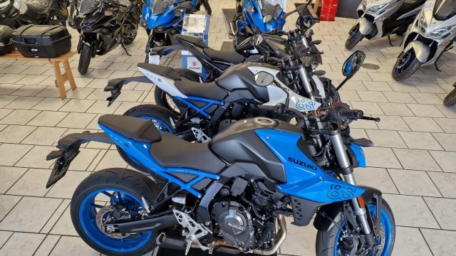 SUZUKI GSX-8S X8S NAKED KM ZERO Immagine 4