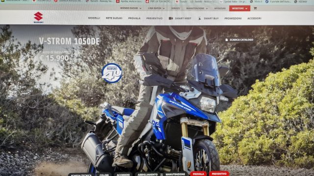 SUZUKI V-Strom 1050 NUOVO MODELLO V-STROM 1050 RUOTE IN LEGA Immagine 0