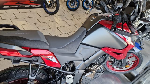 SUZUKI V-Strom 1050 NUOVO MODELLO V-STROM 1050 RUOTE IN LEGA Immagine 3