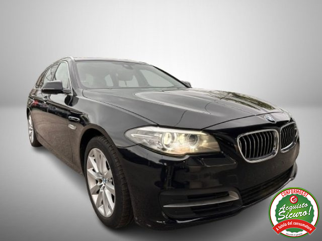 BMW 520 d Touring Luxury Tetto Navi Pelle Xeno Immagine 1