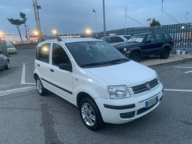 FIAT Panda 1.2Natural Power **NEOPATENTATI** Immagine 3