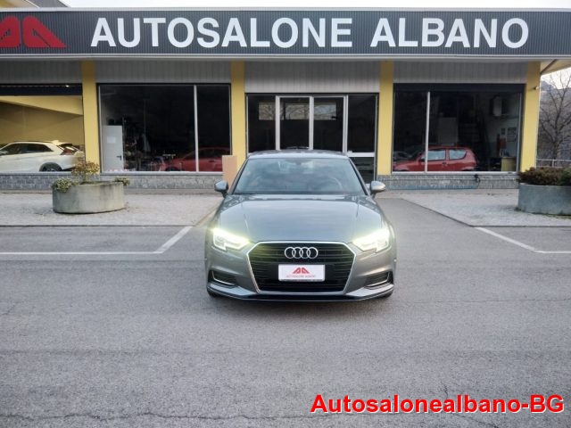 AUDI A3 Sedan 1.6 TDI 116 CV S tronic Design Immagine 1