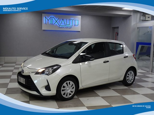 TOYOTA Yaris 1.5 5 Porte Cool EU6 Immagine 0