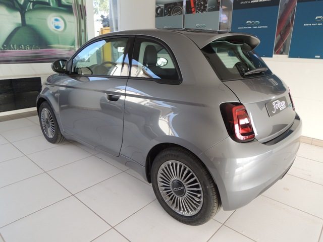 FIAT 500 Berlina 42 kWh Immagine 3