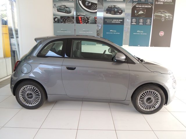 FIAT 500 Berlina 42 kWh Immagine 2