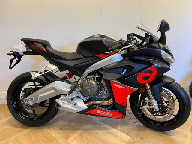 APRILIA RS 660 RS 660 RACING BLACK Immagine 0