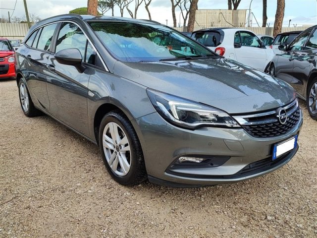 OPEL Astra 1.6 CDTi S&S Sports Tourer Business NAVI,CRUISE .. Immagine 1