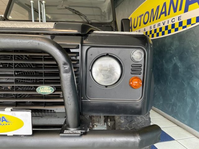 LAND ROVER Defender 90 2.5 Td5 Station Wagon corta Immagine 2