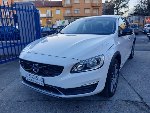 VOLVO S60 Cross Country D3 Geartronic Immagine 1