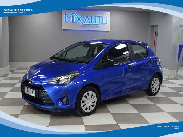 TOYOTA Yaris 1.5 5 Porte Cool EU6 Immagine 0