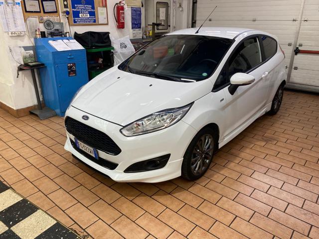 FORD Fiesta 1.5 TDCi 95CV 3 porte ST-Line Immagine 0