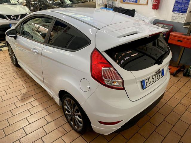 FORD Fiesta 1.5 TDCi 95CV 3 porte ST-Line Immagine 2