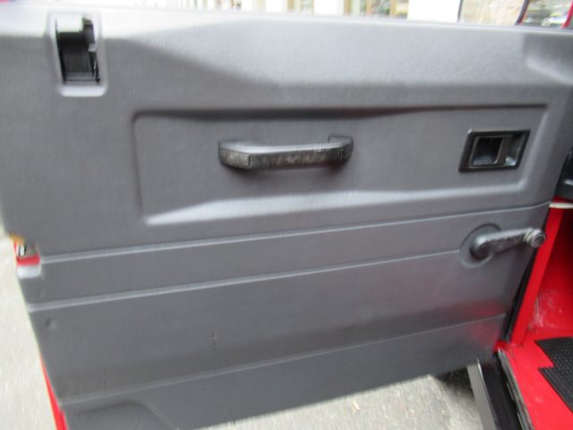 LAND ROVER DEFENDER 90 TURBODIESEL CABRIO/ HARD-TOP - foto 22