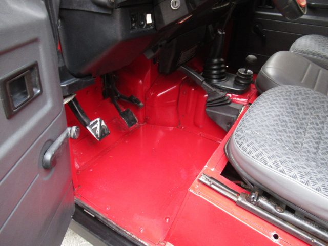 LAND ROVER DEFENDER 90 TURBODIESEL CABRIO/ HARD-TOP - foto 23