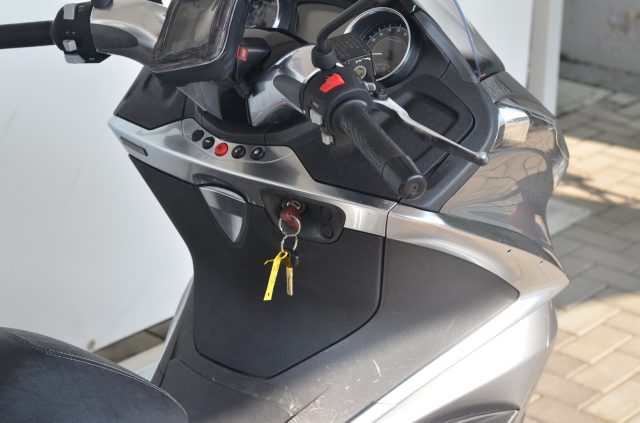 PIAGGIO X10 350 2013 Immagine 3