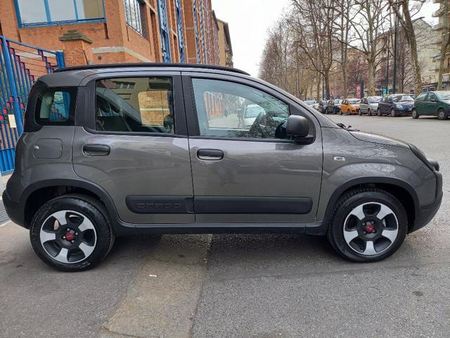 FIAT Panda 1.0 FireFly S&S Hybrid City Cross Immagine 4