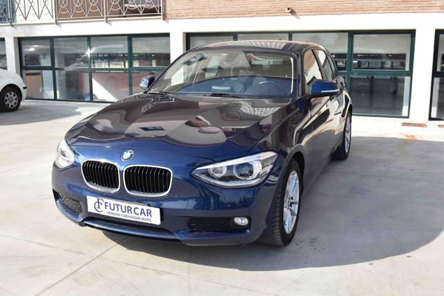 BMW 118 d 5p. Sport Immagine 2