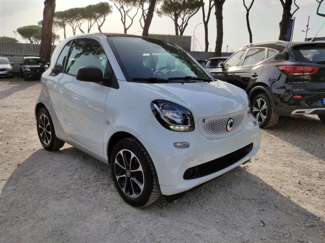 SMART ForTwo 1.0 ANDROID AUTO,CRUISE,CERCHI LEGA,CLIMA Immagine 3