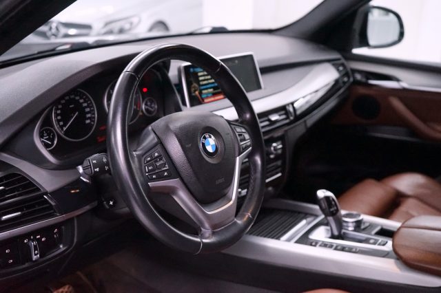 BMW X5 xDrive30d 258CV Experience Leggi Note Immagine 4