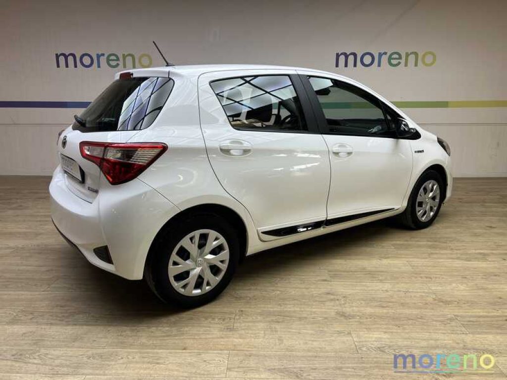 TOYOTA Yaris 1.5 hybrid Active Elettrica/Benzina
