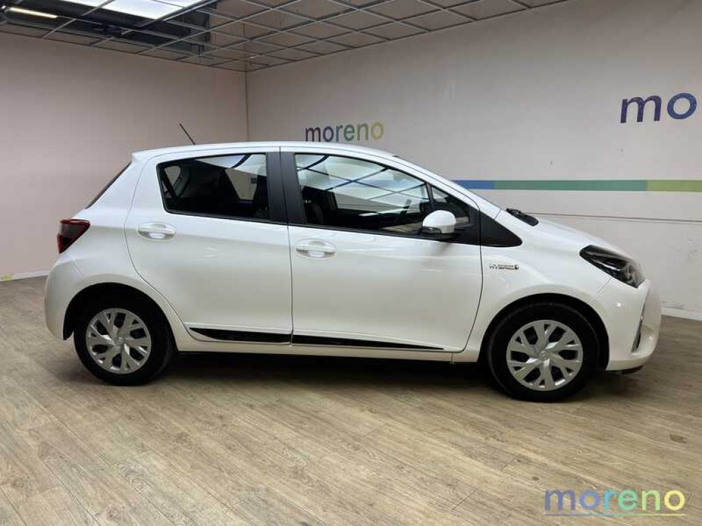 TOYOTA Yaris 1.5 hybrid Active Elettrica/Benzina