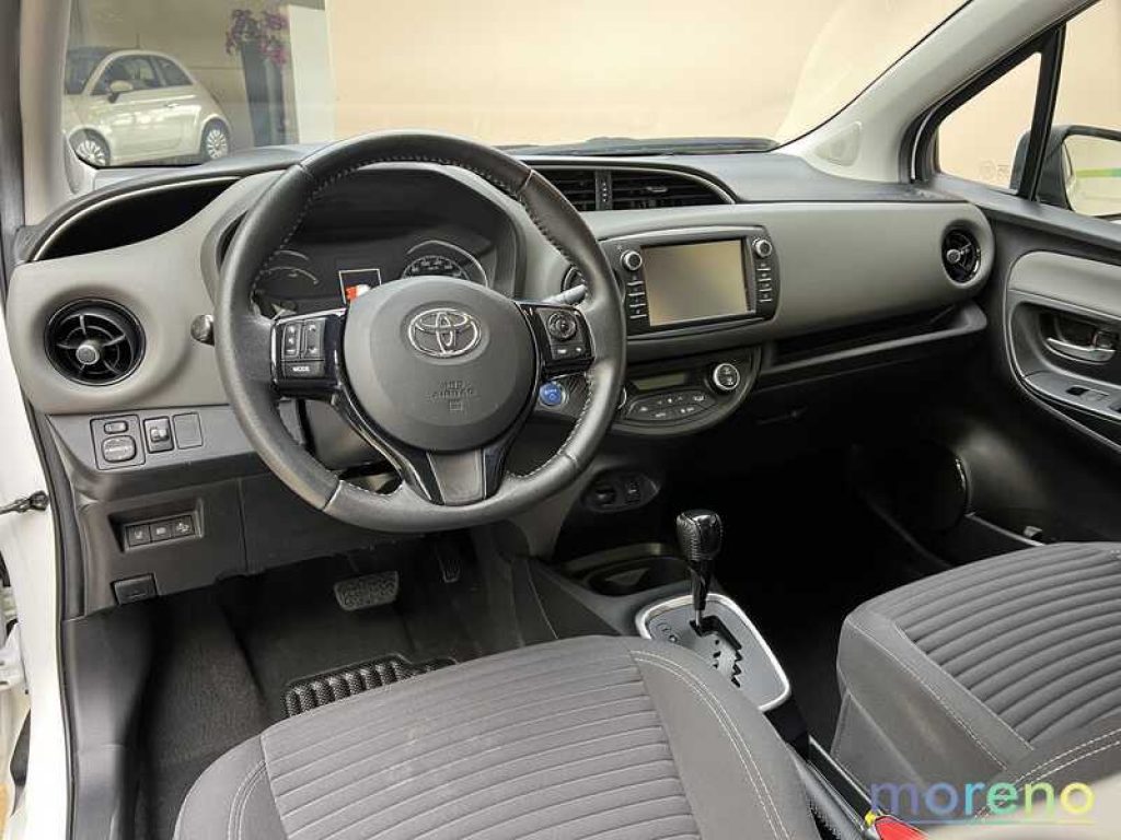 TOYOTA Yaris 1.5 hybrid Active Elettrica/Benzina