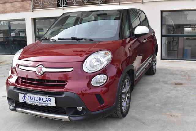 FIAT 500L 1.6 Multijet 105 CV Trekking Immagine 2