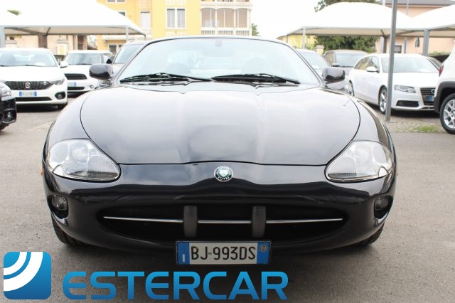 JAGUAR XK8 4.0 Coupé Immagine 4