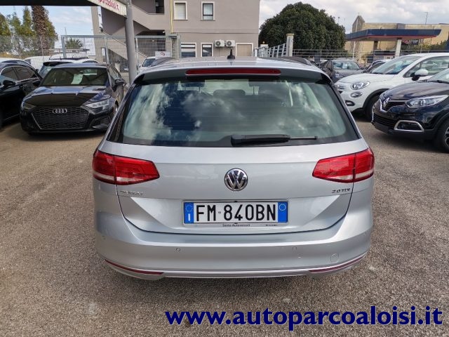 VOLKSWAGEN Passat Variant 2.0 TDI DSG Business BlueMotion Tech Immagine 3