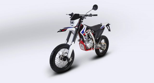 AJP SPR 240 Supermotard / AJPmotos.com Immagine 2