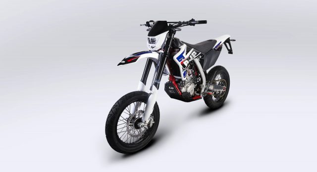 AJP SPR 250 Supermotard / AJPmotos.com Immagine 2