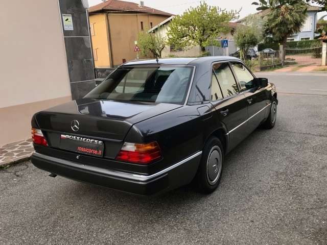 MERCEDES-BENZ 200 E  cat Classica Immagine 4