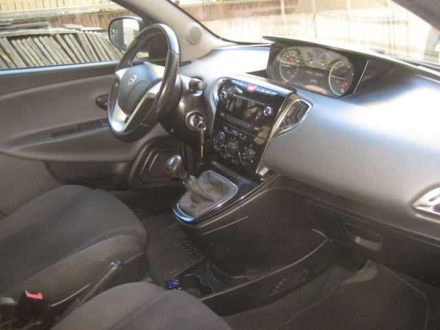 LANCIA YPSILON 1.3 MJET  16V 95 CV S-S SILVER - foto 11