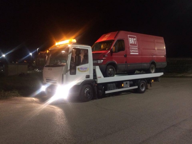 IVECO LKW/TRUCKS EUROCARGO 75/18 EURO 5 SOCCORSO STRADALE Immagine 3