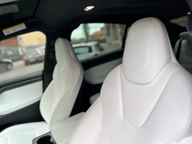 TESLA Model X LONG RANGE AWD 6 POSTI FULL KM 57000! Immagine 4