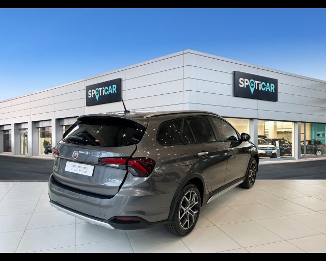 FIAT Tipo Station Wagon 1.5 Hybrid 130cv Immagine 4