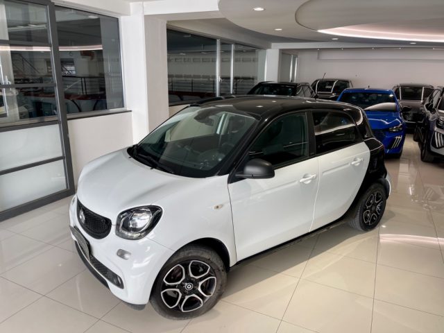 SMART ForFour 70 1.0 twinamic Passion Immagine 1