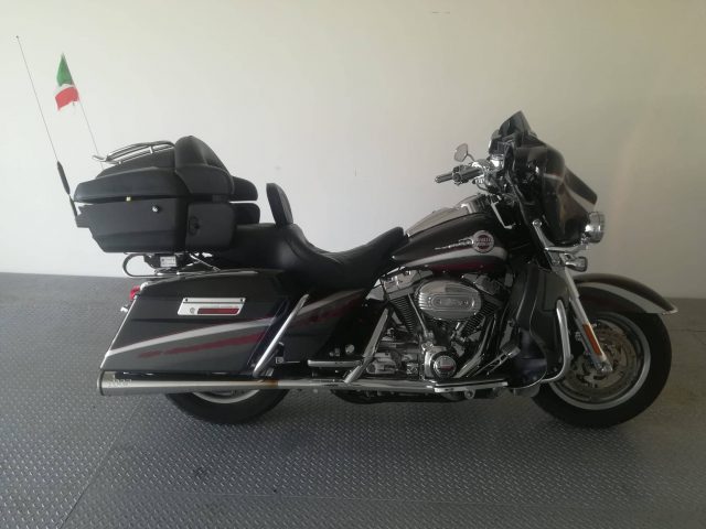 AC Other Touring - FLHTCSE Electra Glide 1690 Screamin'Eagl Immagine 0