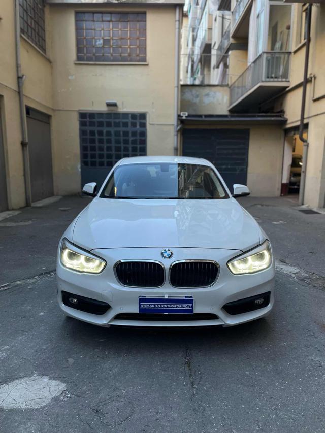 BMW 118 i 5p.  LUXURY NAVI-PELLE!!! Immagine 1