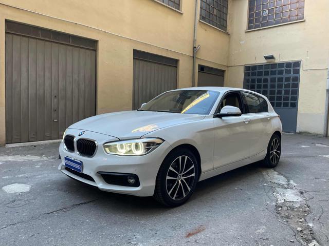 BMW 118 i 5p.  LUXURY NAVI-PELLE!!! Immagine 0